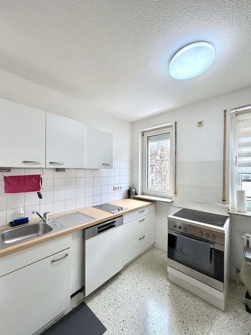 Pronájem bytu 3+1 82 m², Kriegsstraße 2, Pforzheim, Bádensko-Württembersko Pronájem bytu 3+1 82 m², Kriegsstraße 2, Pforzheim, Bádensko-Württembersko