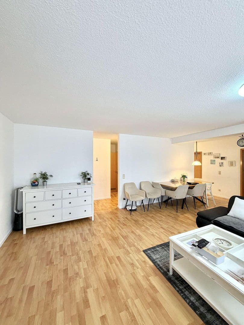 Pronájem bytu 3+1 82 m², Kriegsstraße 2, Pforzheim, Bádensko-Württembersko Pronájem bytu 3+1 82 m², Kriegsstraße 2, Pforzheim, Bádensko-Württembersko