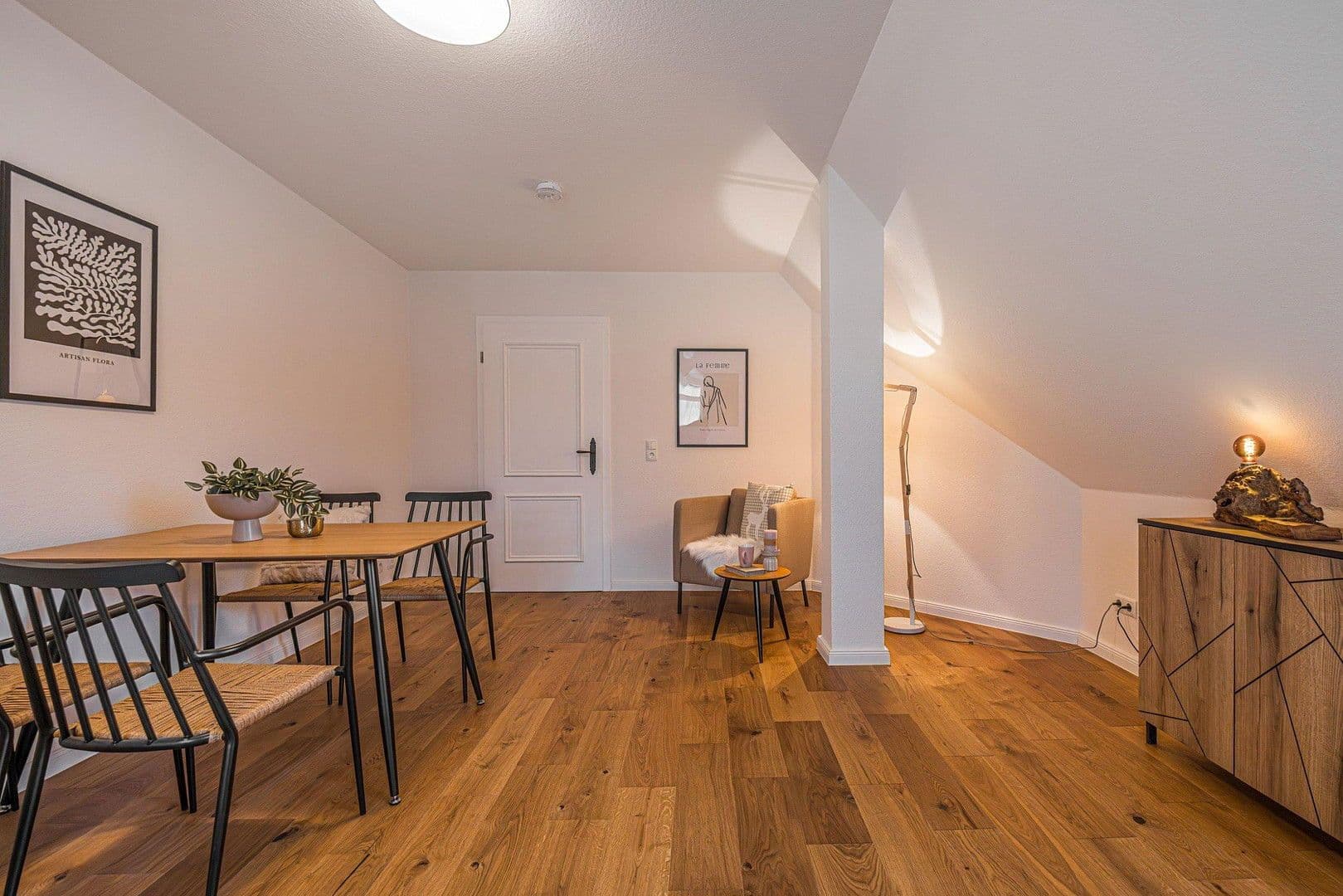 Prodej bytu 3+1 84 m², Blumenstraße 20, Leipzig, Sasko Prodej bytu 3+1 84 m², Blumenstraße 20, Leipzig, Sasko