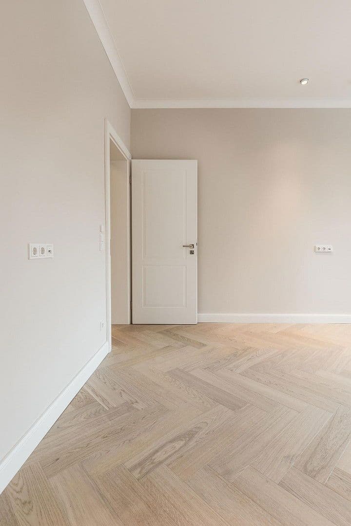 Pronájem bytu 4+1 104 m², Kennedydamm 7, Düsseldorf, Severní Porýní-Vestfálsko Pronájem bytu 4+1 104 m², Kennedydamm 7, Düsseldorf, Severní Porýní-Vestfálsko