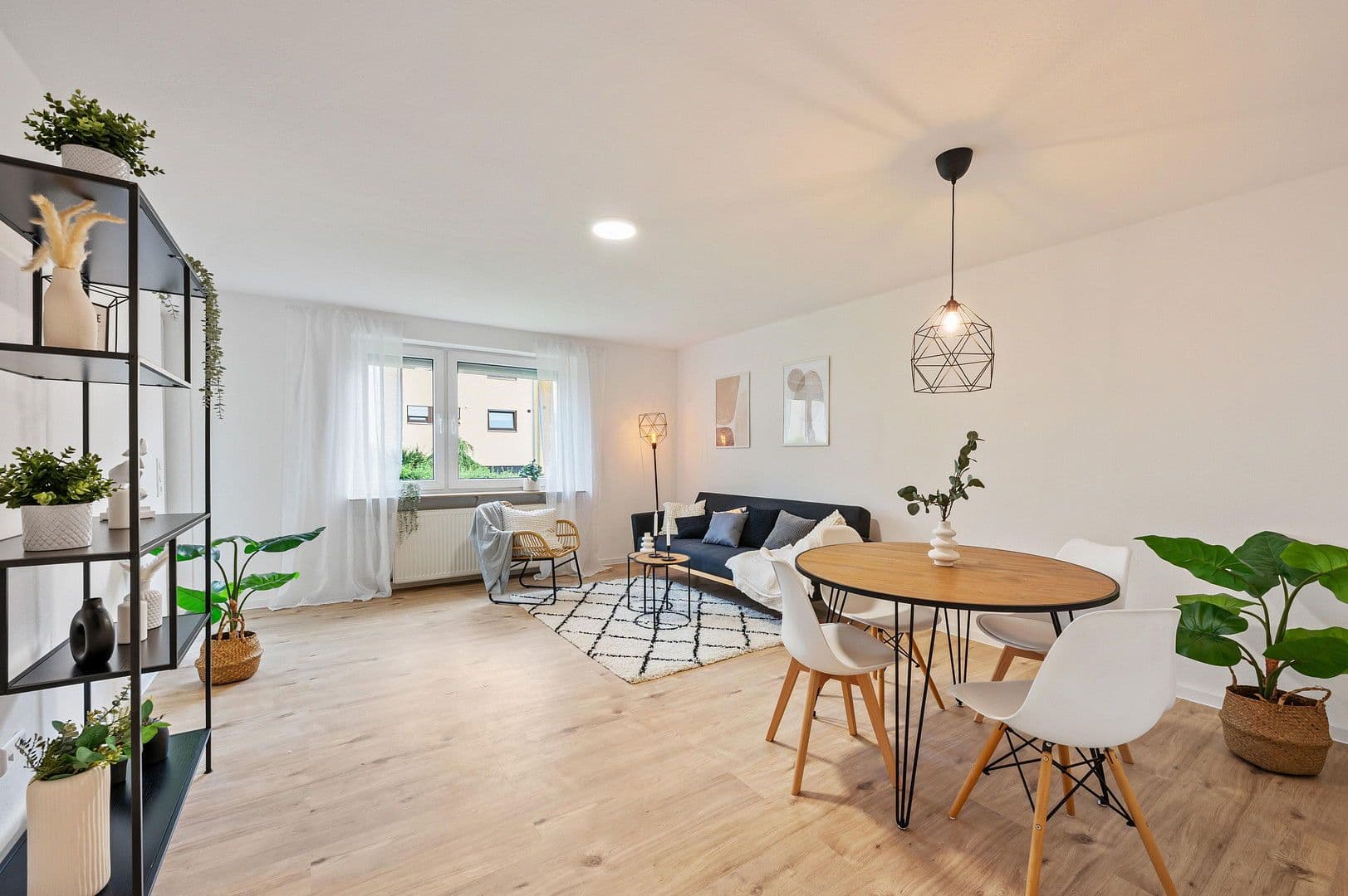 Pronájem bytu 3+1 78 m², Steinhaldestraße 36, Heilbronn, Bádensko-Württembersko Pronájem bytu 3+1 78 m², Steinhaldestraße 36, Heilbronn, Bádensko-Württembersko