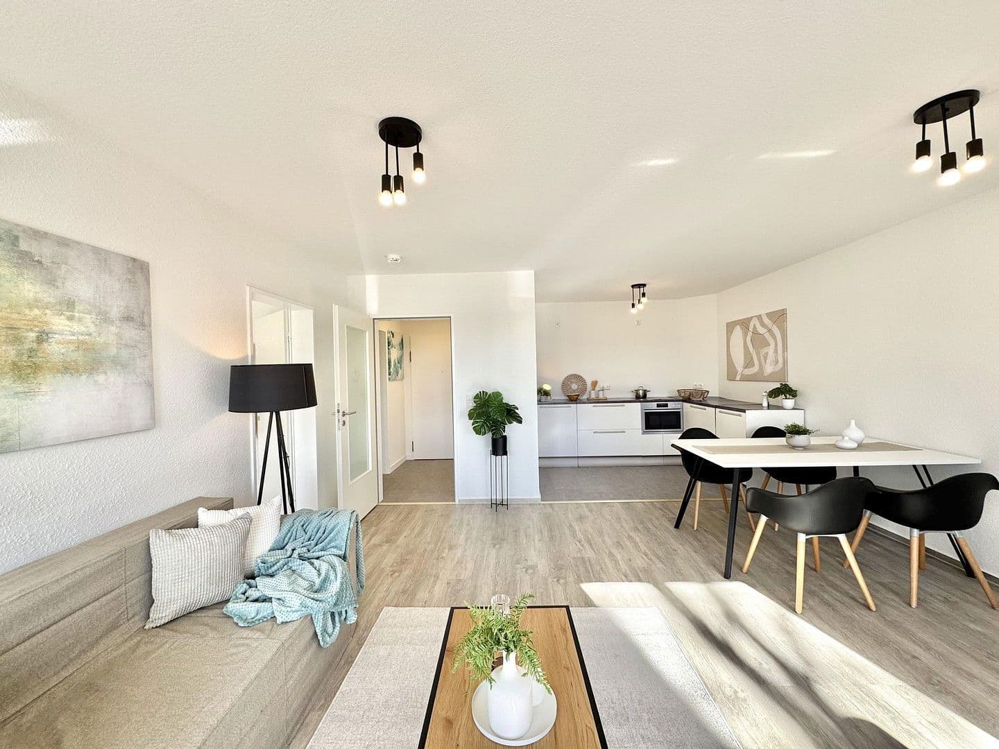 Prodej bytu 2+1 54 m², Schwerin, Mecklenburg-Vorpommern Prodej bytu 2+1 54 m², Schwerin, Mecklenburg-Vorpommern