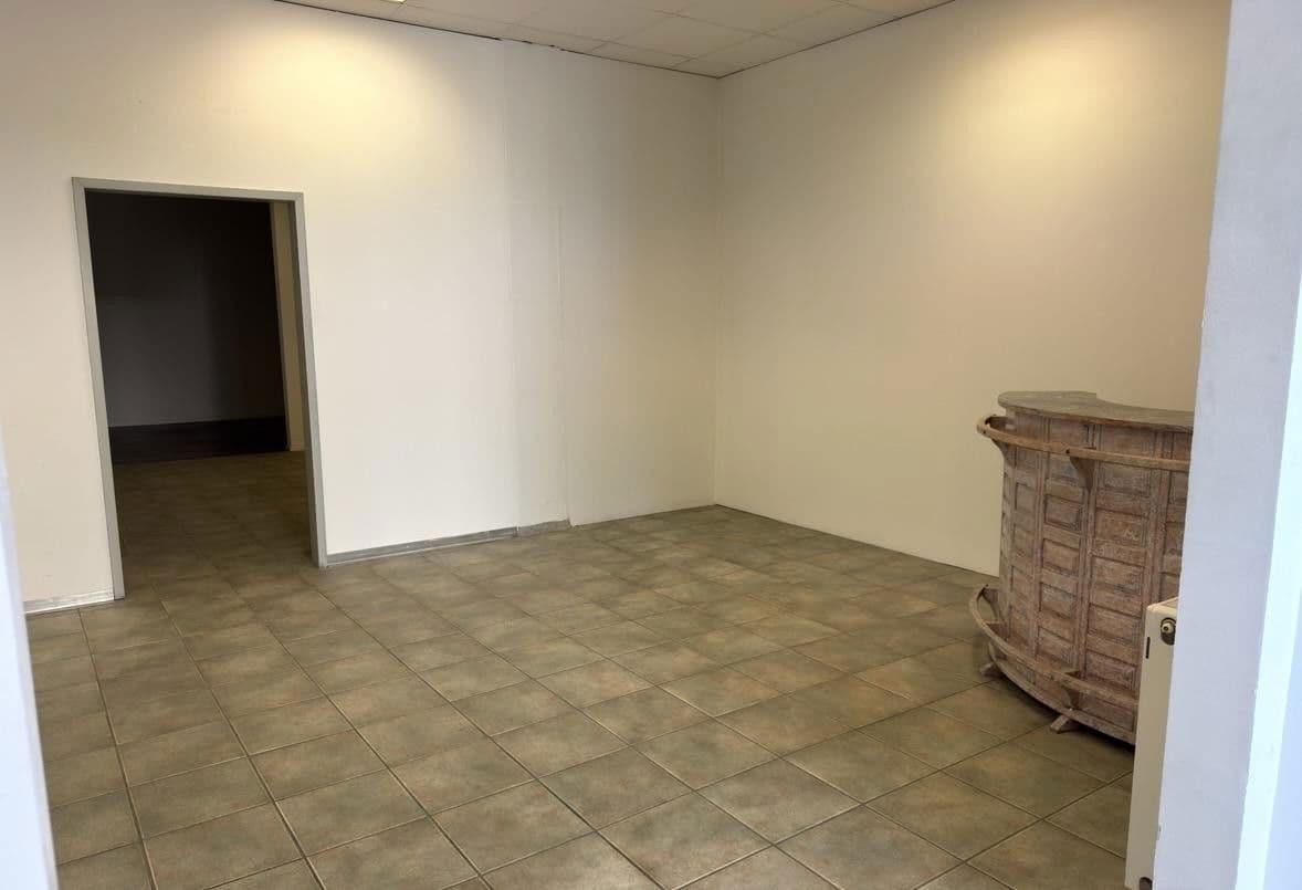 Pronájem nebytového prostoru 170 m², Wiesenstrasse 2, Karlsruhe Grünwettersbach, Bádensko-Württembersko Pronájem nebytového prostoru 170 m², Wiesenstrasse 2, Karlsruhe Grünwettersbach, Bádensko-Württembersko