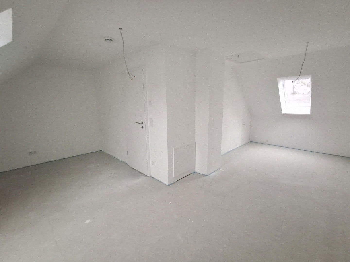 Prodej domu 109 m², pozemek 265 m², Ingolstadt, Bavorsko Prodej domu 109 m², pozemek 265 m², Ingolstadt, Bavorsko