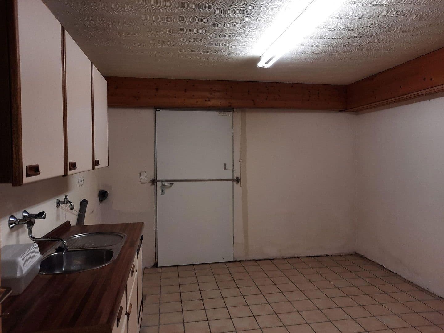 Prodej domu 155 m², pozemek 525 m², Nettetal, Severní Porýní-Vestfálsko Prodej domu 155 m², pozemek 525 m², Nettetal, Severní Porýní-Vestfálsko