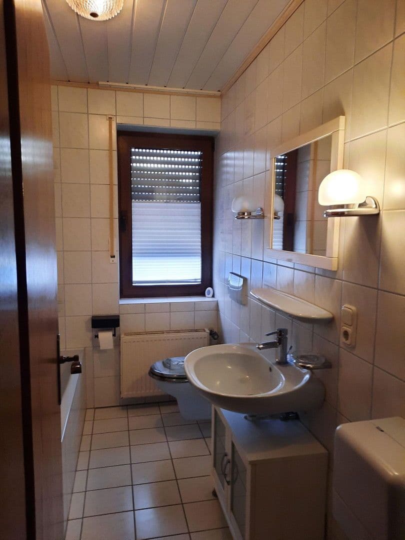 Prodej domu 155 m², pozemek 525 m², Nettetal, Severní Porýní-Vestfálsko Prodej domu 155 m², pozemek 525 m², Nettetal, Severní Porýní-Vestfálsko