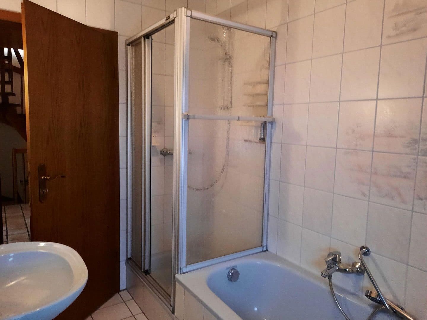 Prodej domu 155 m², pozemek 525 m², Nettetal, Severní Porýní-Vestfálsko Prodej domu 155 m², pozemek 525 m², Nettetal, Severní Porýní-Vestfálsko