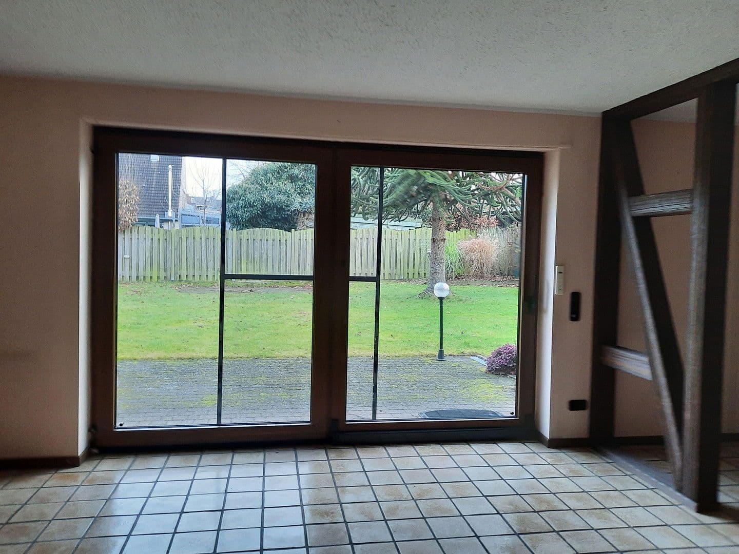 Prodej domu 155 m², pozemek 525 m², Nettetal, Severní Porýní-Vestfálsko Prodej domu 155 m², pozemek 525 m², Nettetal, Severní Porýní-Vestfálsko