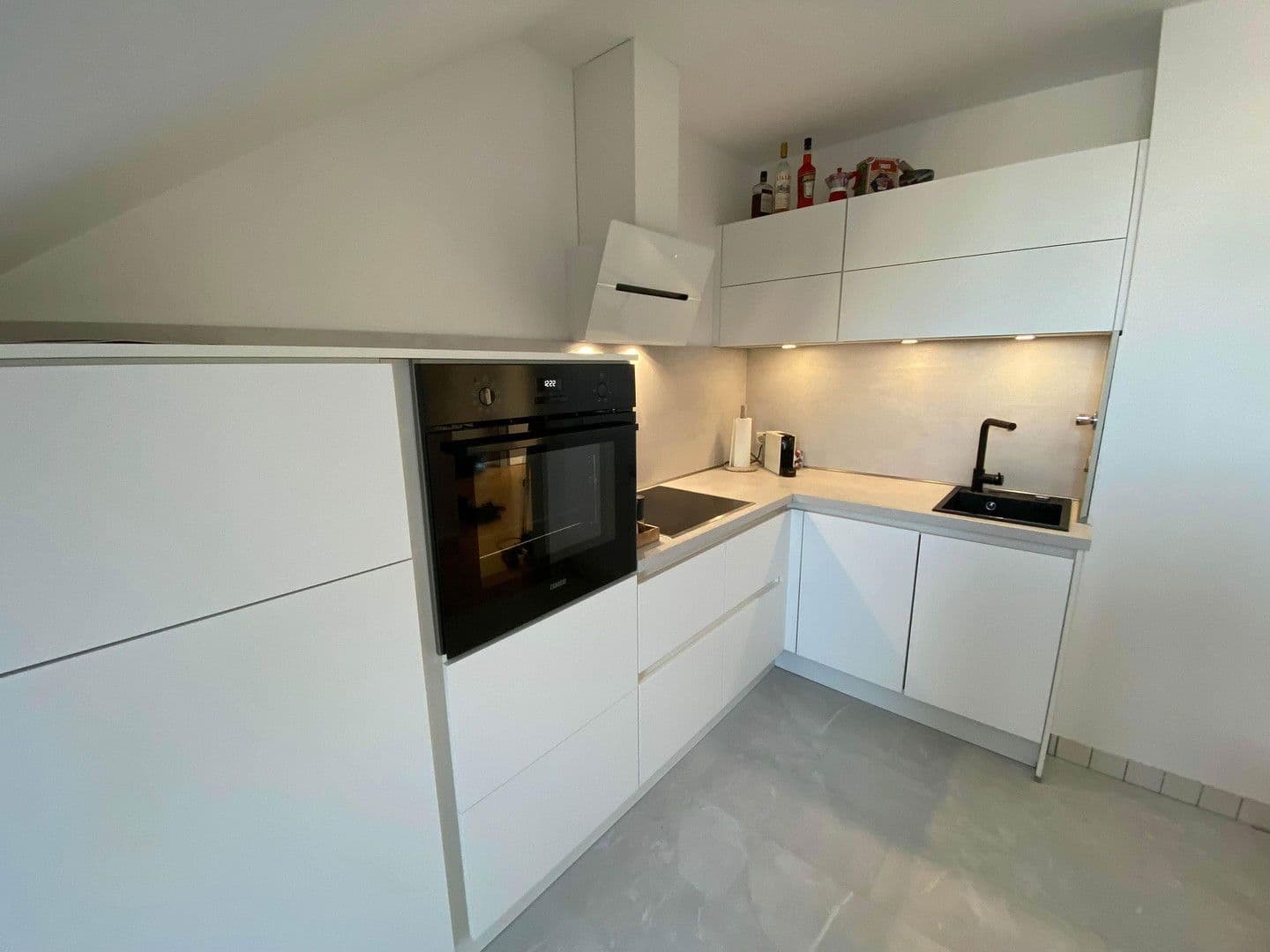 Pronájem bytu 2+1 56 m², Köln Weiß, Severní Porýní-Vestfálsko Pronájem bytu 2+1 56 m², Köln Weiß, Severní Porýní-Vestfálsko