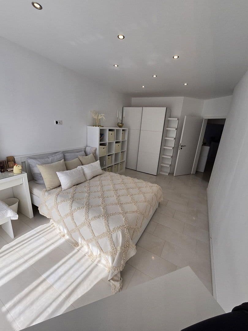 Prodej domu 292 m², pozemek 388 m², Münster, Severní Porýní-Vestfálsko Prodej domu 292 m², pozemek 388 m², Münster, Severní Porýní-Vestfálsko