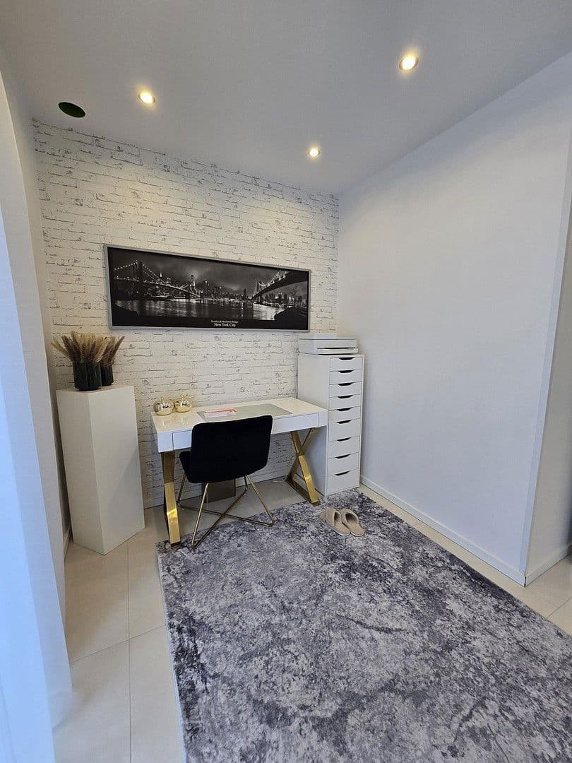 Prodej domu 292 m², pozemek 388 m², Münster, Severní Porýní-Vestfálsko Prodej domu 292 m², pozemek 388 m², Münster, Severní Porýní-Vestfálsko