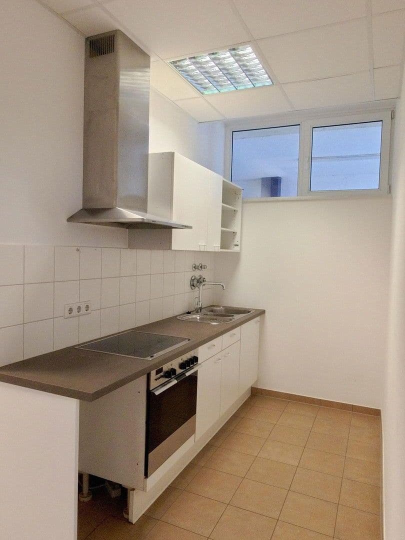 Pronájem kanceláře 104 m², Barbiergasse 6, Nürnberg, Bavorsko Pronájem kanceláře 104 m², Barbiergasse 6, Nürnberg, Bavorsko