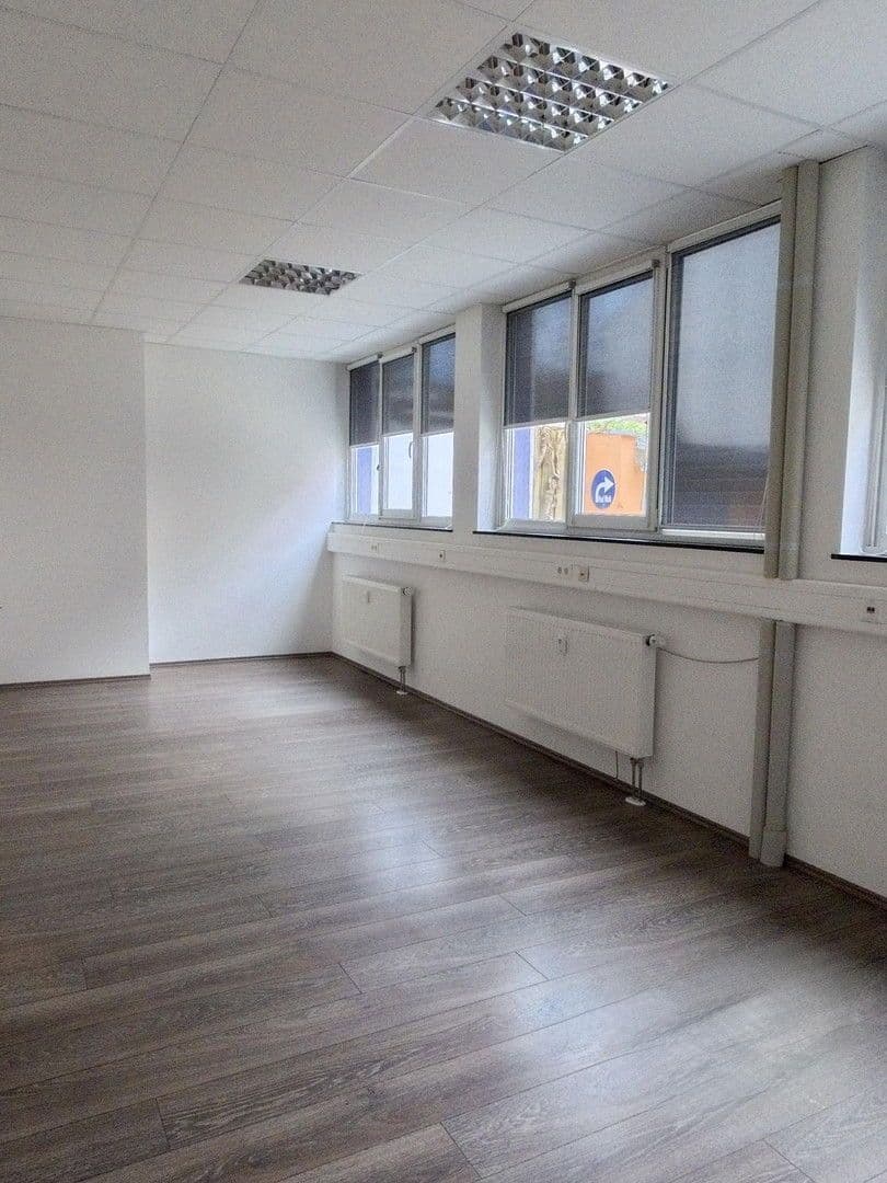 Pronájem kanceláře 104 m², Barbiergasse 6, Nürnberg, Bavorsko Pronájem kanceláře 104 m², Barbiergasse 6, Nürnberg, Bavorsko