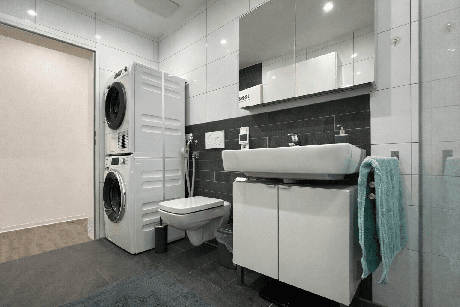 Pronájem bytu 4+1 91 m², Bergmannsweg 76, Baesweiler, Severní Porýní-Vestfálsko Pronájem bytu 4+1 91 m², Bergmannsweg 76, Baesweiler, Severní Porýní-Vestfálsko