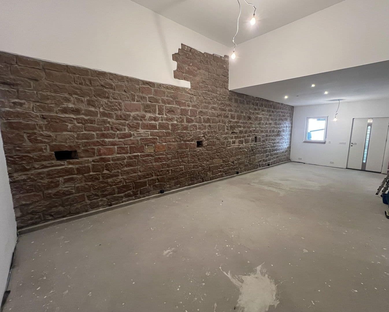 Prodej domu 250 m², pozemek 314 m², Mutterstadt, Porýní-Falc Prodej domu 250 m², pozemek 314 m², Mutterstadt, Porýní-Falc