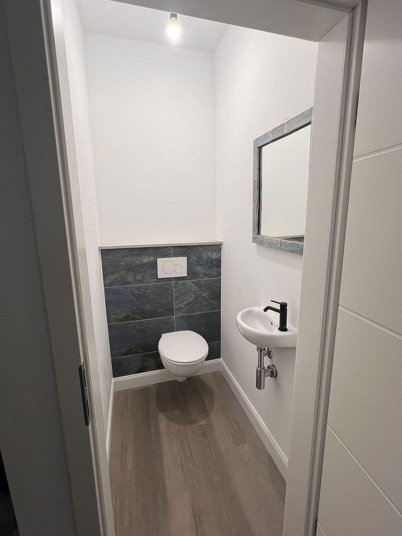 Prodej domu 250 m², pozemek 314 m², Mutterstadt, Porýní-Falc Prodej domu 250 m², pozemek 314 m², Mutterstadt, Porýní-Falc