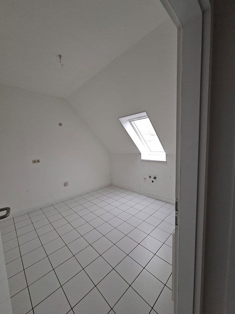 Pronájem bytu 2+1 54 m², Freyensteiner Str. 15-17, Meyenburg, Braniborsko Pronájem bytu 2+1 54 m², Freyensteiner Str. 15-17, Meyenburg, Braniborsko