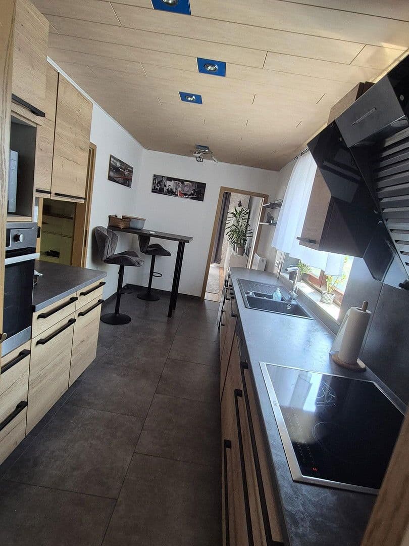 Prodej domu 183 m², pozemek 836 m², Adelsheim, Bádensko-Württembersko Prodej domu 183 m², pozemek 836 m², Adelsheim, Bádensko-Württembersko