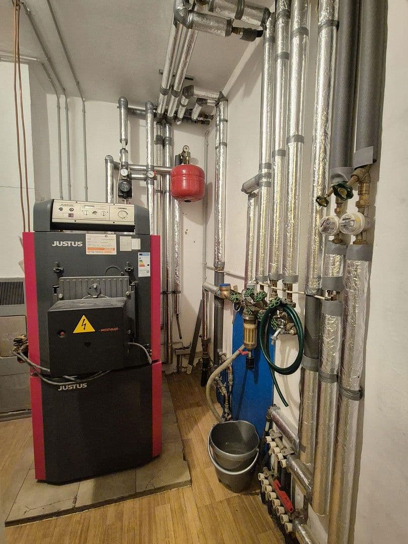 Prodej domu 183 m², pozemek 836 m², Adelsheim, Bádensko-Württembersko Prodej domu 183 m², pozemek 836 m², Adelsheim, Bádensko-Württembersko