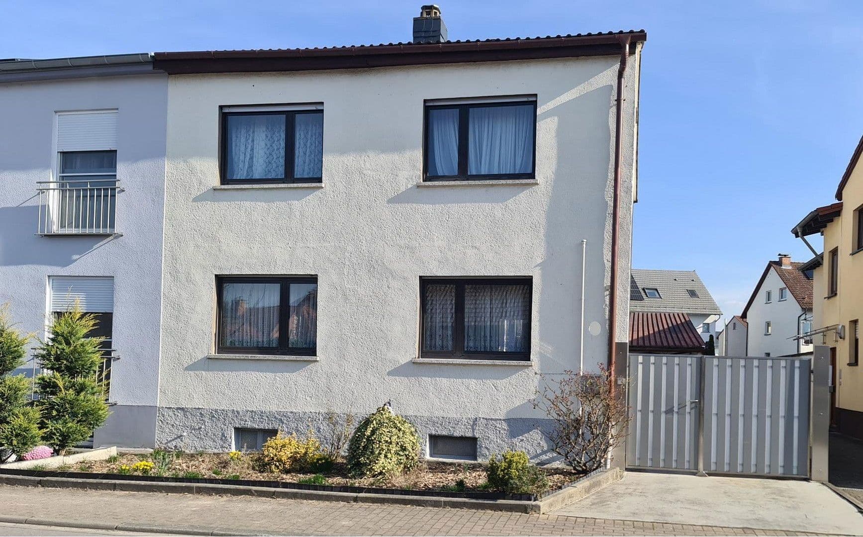 Prodej domu 150 m², pozemek 341 m², Heddesheim, Bádensko-Württembersko Prodej domu 150 m², pozemek 341 m², Heddesheim, Bádensko-Württembersko