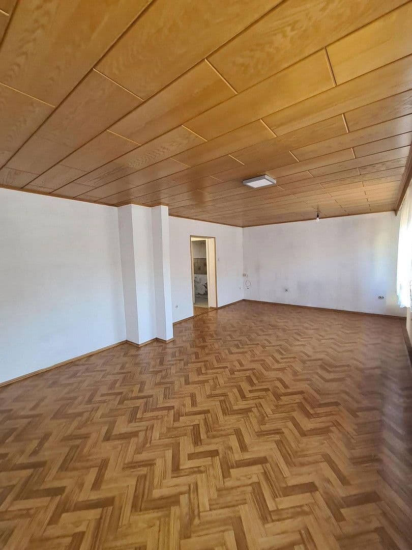 Prodej domu 150 m², pozemek 341 m², Heddesheim, Bádensko-Württembersko Prodej domu 150 m², pozemek 341 m², Heddesheim, Bádensko-Württembersko