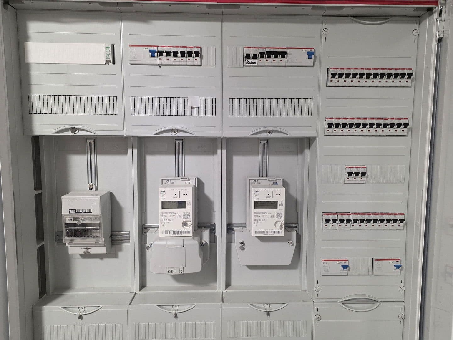 Prodej domu 185 m², pozemek 300 m², Rosenstr. 6a, Röthenbach an der Pegnitz, Bavorsko Prodej domu 185 m², pozemek 300 m², Rosenstr. 6a, Röthenbach an der Pegnitz, Bavorsko