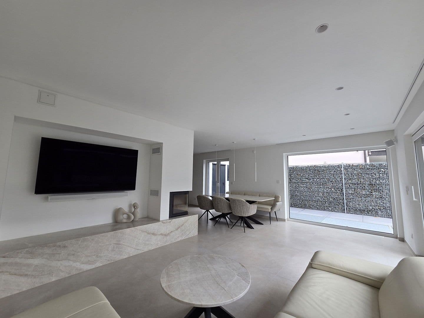 Prodej domu 185 m², pozemek 300 m², Rosenstr. 6a, Röthenbach an der Pegnitz, Bavorsko Prodej domu 185 m², pozemek 300 m², Rosenstr. 6a, Röthenbach an der Pegnitz, Bavorsko