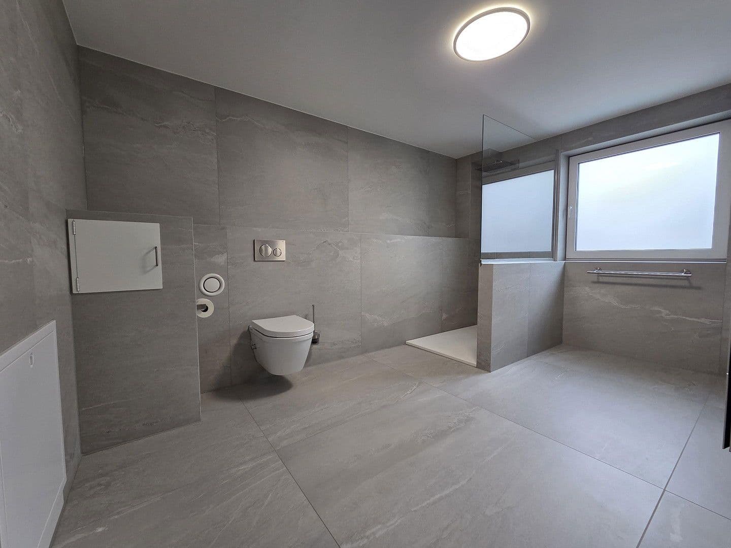 Prodej domu 185 m², pozemek 300 m², Rosenstr. 6a, Röthenbach an der Pegnitz, Bavorsko Prodej domu 185 m², pozemek 300 m², Rosenstr. 6a, Röthenbach an der Pegnitz, Bavorsko