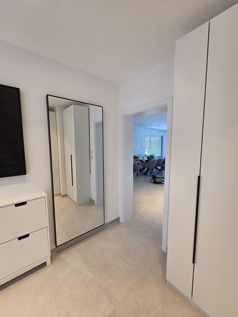 Prodej domu 185 m², pozemek 300 m², Rosenstr. 6a, Röthenbach an der Pegnitz, Bavorsko Prodej domu 185 m², pozemek 300 m², Rosenstr. 6a, Röthenbach an der Pegnitz, Bavorsko