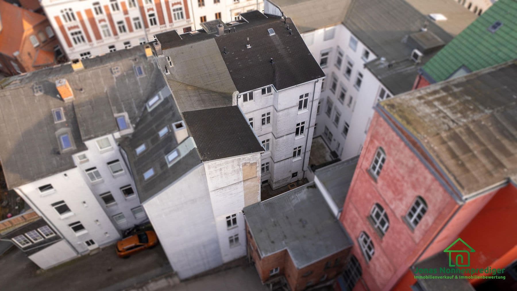 Prodej domu 714 m², pozemek 249 m², Moritz-Wiggers-Straße 4, Schwerin, Mecklenburg-Vorpommern Prodej domu 714 m², pozemek 249 m², Moritz-Wiggers-Straße 4, Schwerin, Mecklenburg-Vorpommern