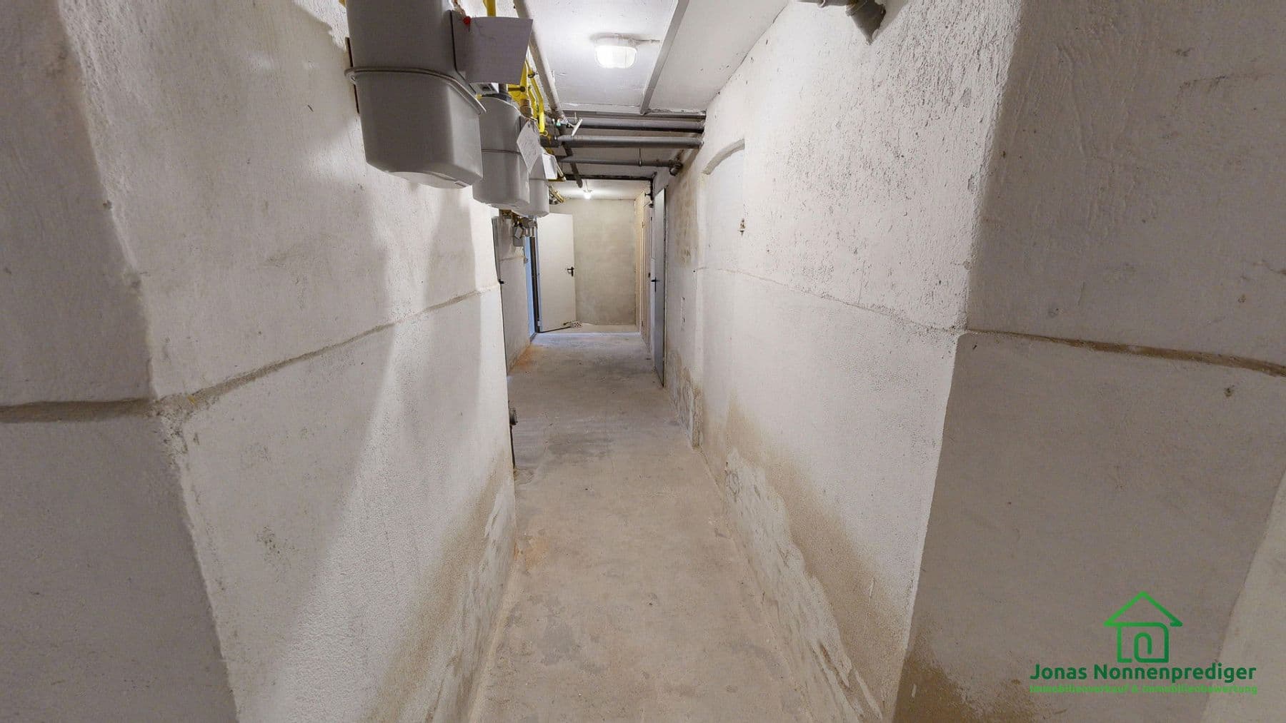 Prodej domu 714 m², pozemek 249 m², Moritz-Wiggers-Straße 4, Schwerin, Mecklenburg-Vorpommern Prodej domu 714 m², pozemek 249 m², Moritz-Wiggers-Straße 4, Schwerin, Mecklenburg-Vorpommern