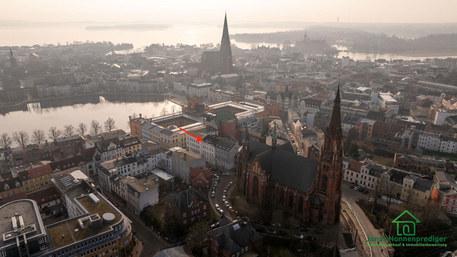 Prodej domu 714 m², pozemek 249 m², Moritz-Wiggers-Straße 4, Schwerin, Mecklenburg-Vorpommern Prodej domu 714 m², pozemek 249 m², Moritz-Wiggers-Straße 4, Schwerin, Mecklenburg-Vorpommern