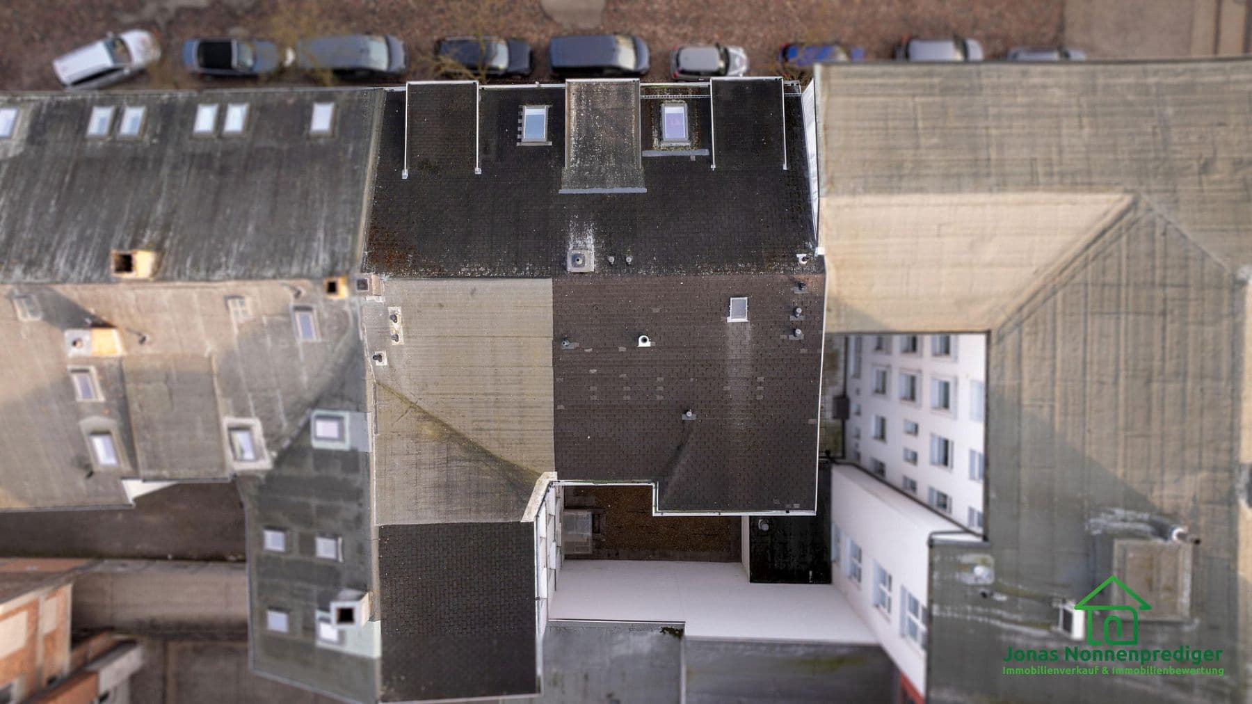 Prodej domu 714 m², pozemek 249 m², Moritz-Wiggers-Straße 4, Schwerin, Mecklenburg-Vorpommern Prodej domu 714 m², pozemek 249 m², Moritz-Wiggers-Straße 4, Schwerin, Mecklenburg-Vorpommern