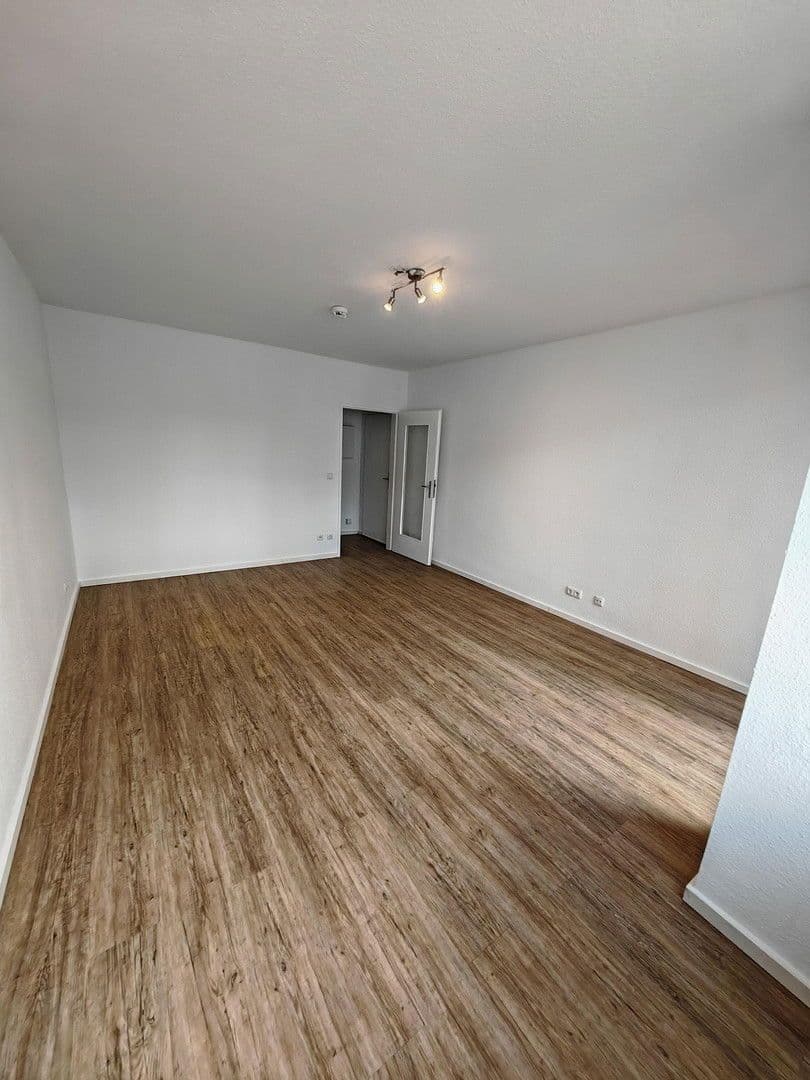 Pronájem bytu 1+1 27 m², Lettigkautweg 41, Frankfurt, Hessen Pronájem bytu 1+1 27 m², Lettigkautweg 41, Frankfurt, Hessen