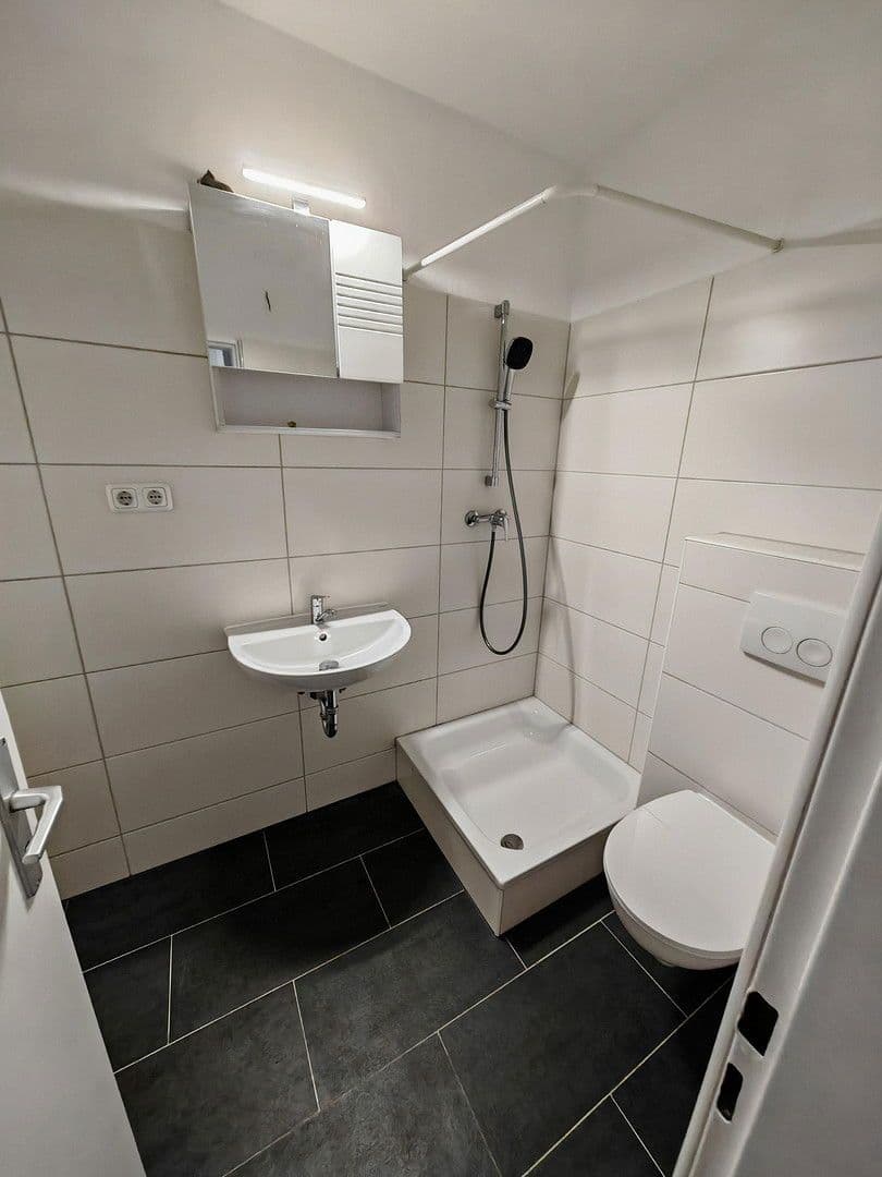 Pronájem bytu 1+1 27 m², Lettigkautweg 41, Frankfurt, Hessen Pronájem bytu 1+1 27 m², Lettigkautweg 41, Frankfurt, Hessen