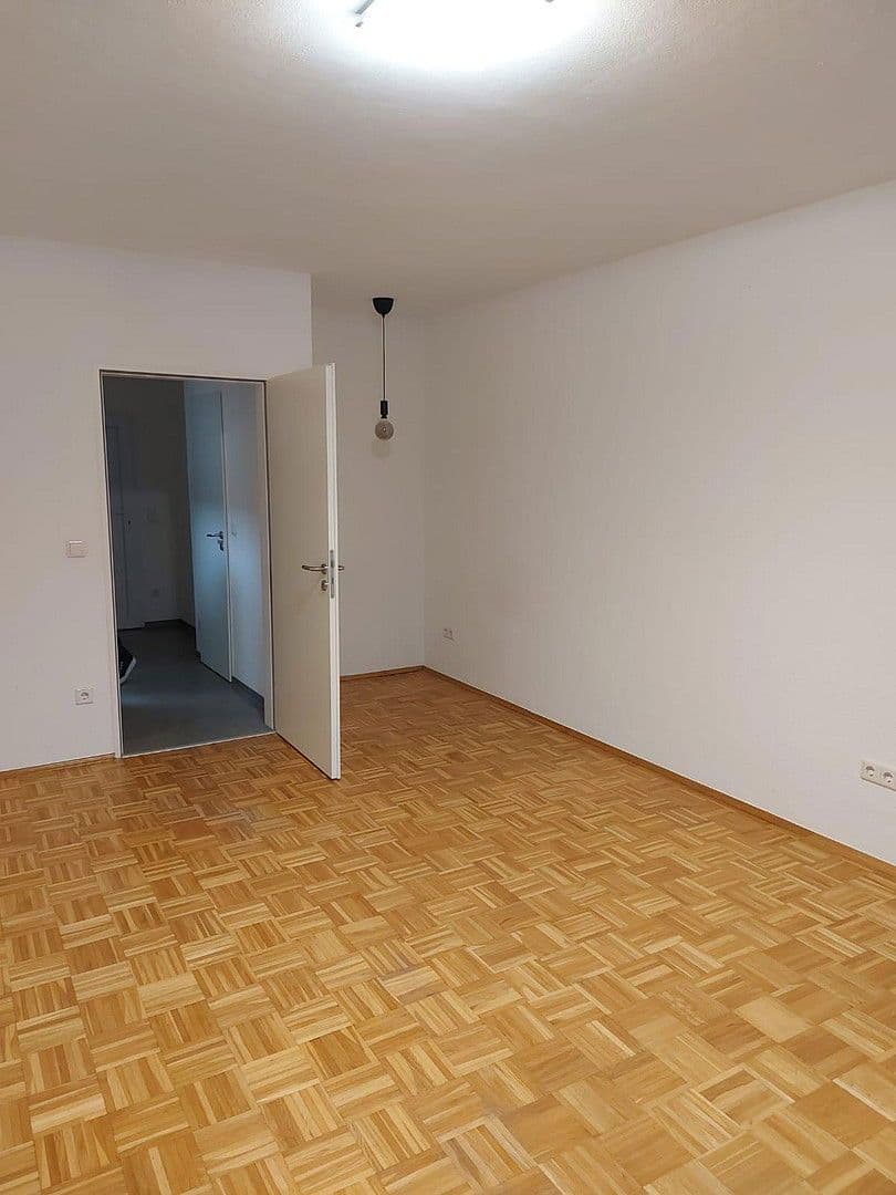 Pronájem bytu 1+1 38 m², Stiepeler Straße 70, Bochum, Severní Porýní-Vestfálsko Pronájem bytu 1+1 38 m², Stiepeler Straße 70, Bochum, Severní Porýní-Vestfálsko