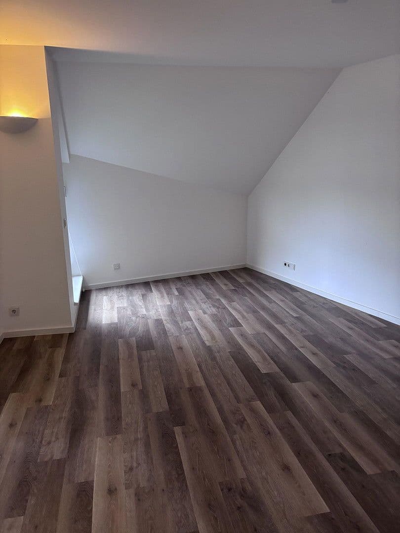 Pronájem bytu 2+1 150 m², Dortmund, Severní Porýní-Vestfálsko Pronájem bytu 2+1 150 m², Dortmund, Severní Porýní-Vestfálsko