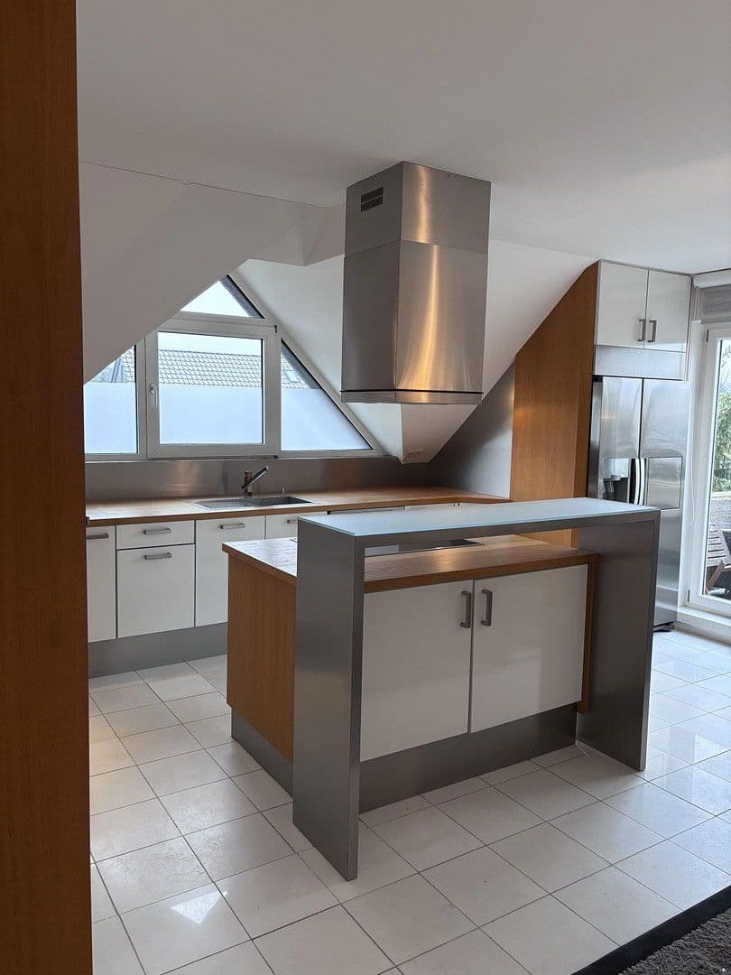 Pronájem bytu 2+1 150 m², Dortmund, Severní Porýní-Vestfálsko Pronájem bytu 2+1 150 m², Dortmund, Severní Porýní-Vestfálsko