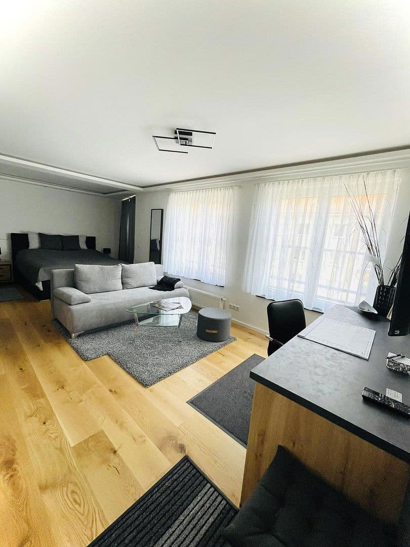 Pronájem bytu 1+1 37 m², Leipzig, Sasko Pronájem bytu 1+1 37 m², Leipzig, Sasko