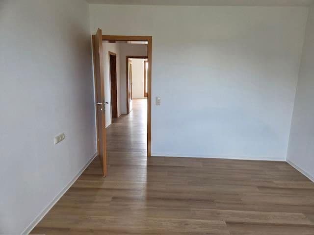 Pronájem bytu 3+1 72 m², Groß Kreutz (Havel), Braniborsko Pronájem bytu 3+1 72 m², Groß Kreutz (Havel), Braniborsko
