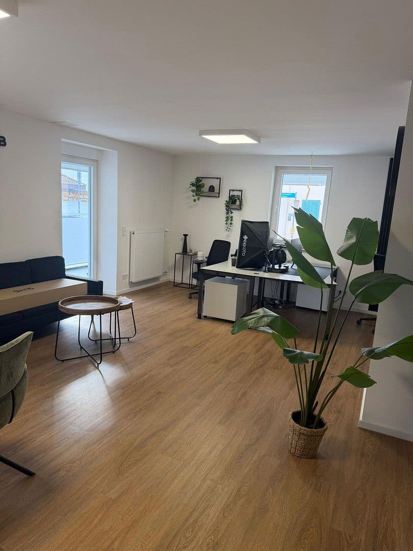 Pronájem kanceláře 90 m², Biblis, Hessen Pronájem kanceláře 90 m², Biblis, Hessen