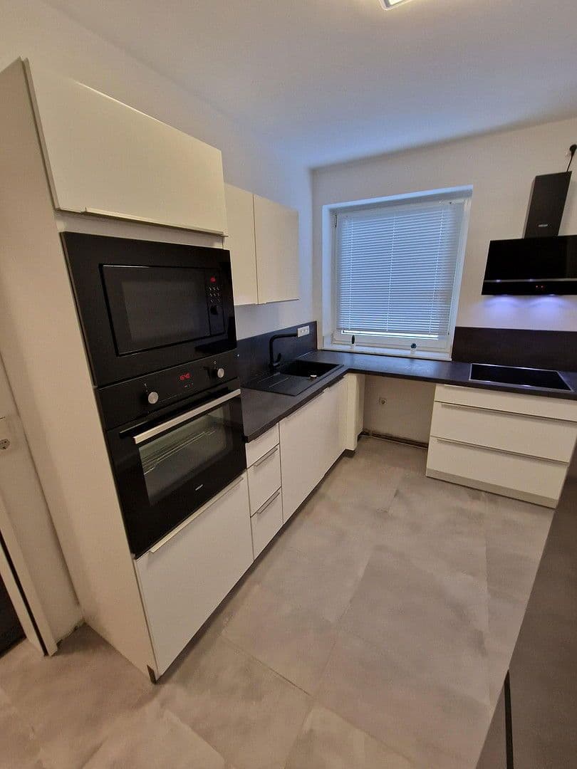 Pronájem bytu 2+1 63 m², Köln, Severní Porýní-Vestfálsko Pronájem bytu 2+1 63 m², Köln, Severní Porýní-Vestfálsko