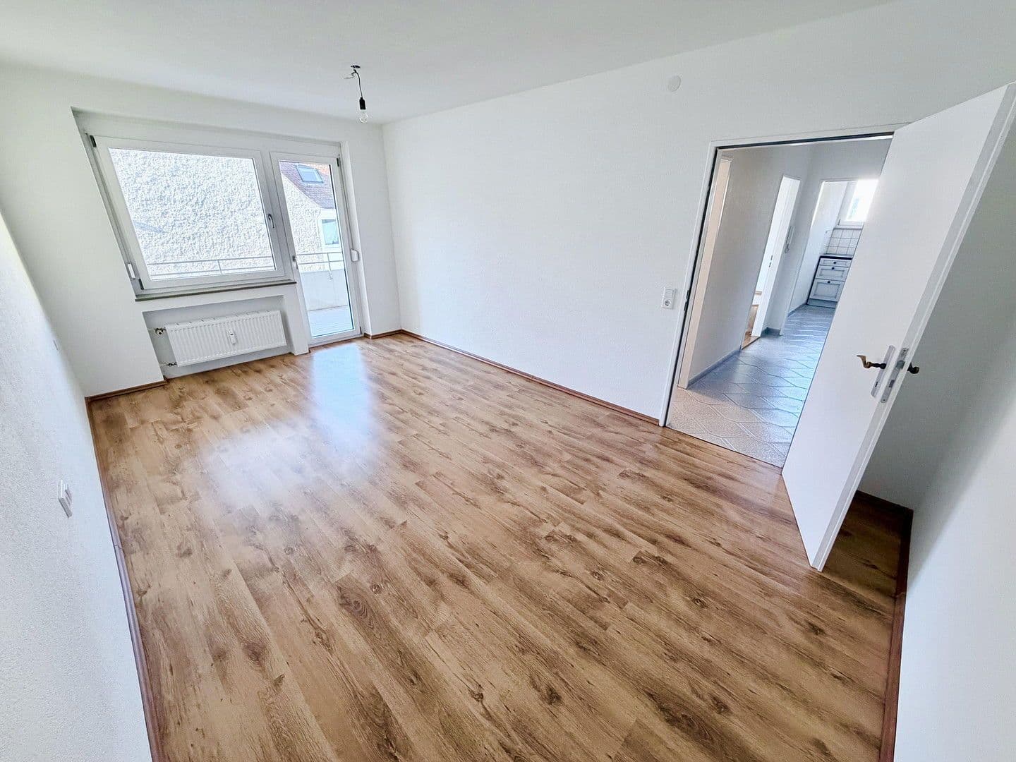 Prodej bytu 2+1 60 m², Luitpoldstraße 37, Neu-Ulm, Bavorsko Prodej bytu 2+1 60 m², Luitpoldstraße 37, Neu-Ulm, Bavorsko