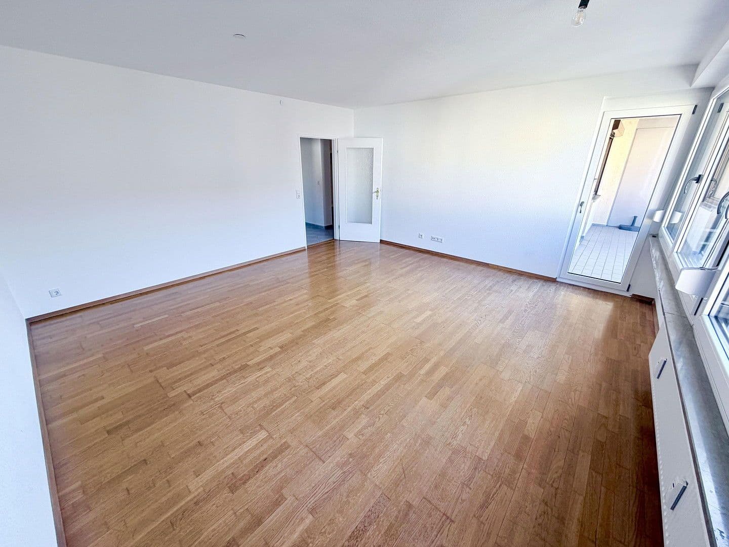 Prodej bytu 2+1 60 m², Luitpoldstraße 37, Neu-Ulm, Bavorsko Prodej bytu 2+1 60 m², Luitpoldstraße 37, Neu-Ulm, Bavorsko