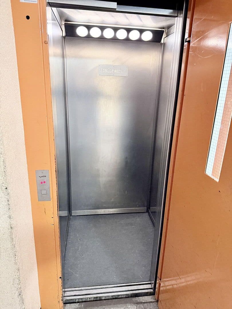 Prodej bytu 2+1 60 m², Luitpoldstraße 37, Neu-Ulm, Bavorsko Prodej bytu 2+1 60 m², Luitpoldstraße 37, Neu-Ulm, Bavorsko