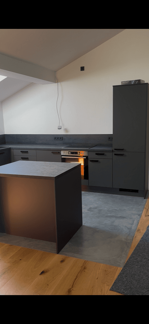 Pronájem bytu 4+kk 160 m², Lärchenweg 21, Bad Endorf, Bavorsko Pronájem bytu 4+kk 160 m², Lärchenweg 21, Bad Endorf, Bavorsko