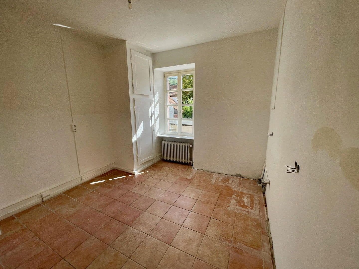 Pronájem bytu 6+1 154 m², Prof.-Nägle-Platz 2, Annweiler am Trifels, Porýní-Falc Pronájem bytu 6+1 154 m², Prof.-Nägle-Platz 2, Annweiler am Trifels, Porýní-Falc