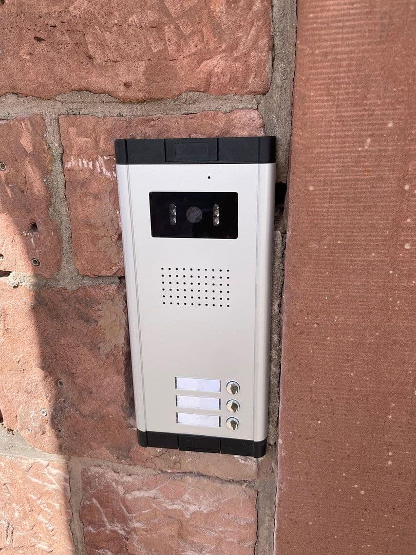 Pronájem bytu 6+1 154 m², Prof.-Nägle-Platz 2, Annweiler am Trifels, Porýní-Falc Pronájem bytu 6+1 154 m², Prof.-Nägle-Platz 2, Annweiler am Trifels, Porýní-Falc