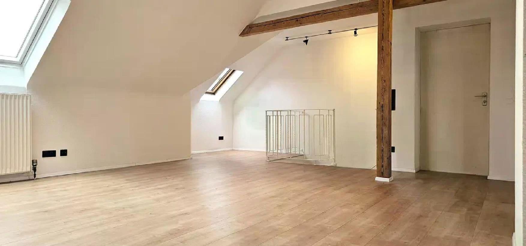 Prodej bytu 2+1 105 m², Brunhildstr. 16, Nürnberg (Mittelfr) - Südstadt, Bavorsko Prodej bytu 2+1 105 m², Brunhildstr. 16, Nürnberg (Mittelfr) - Südstadt, Bavorsko