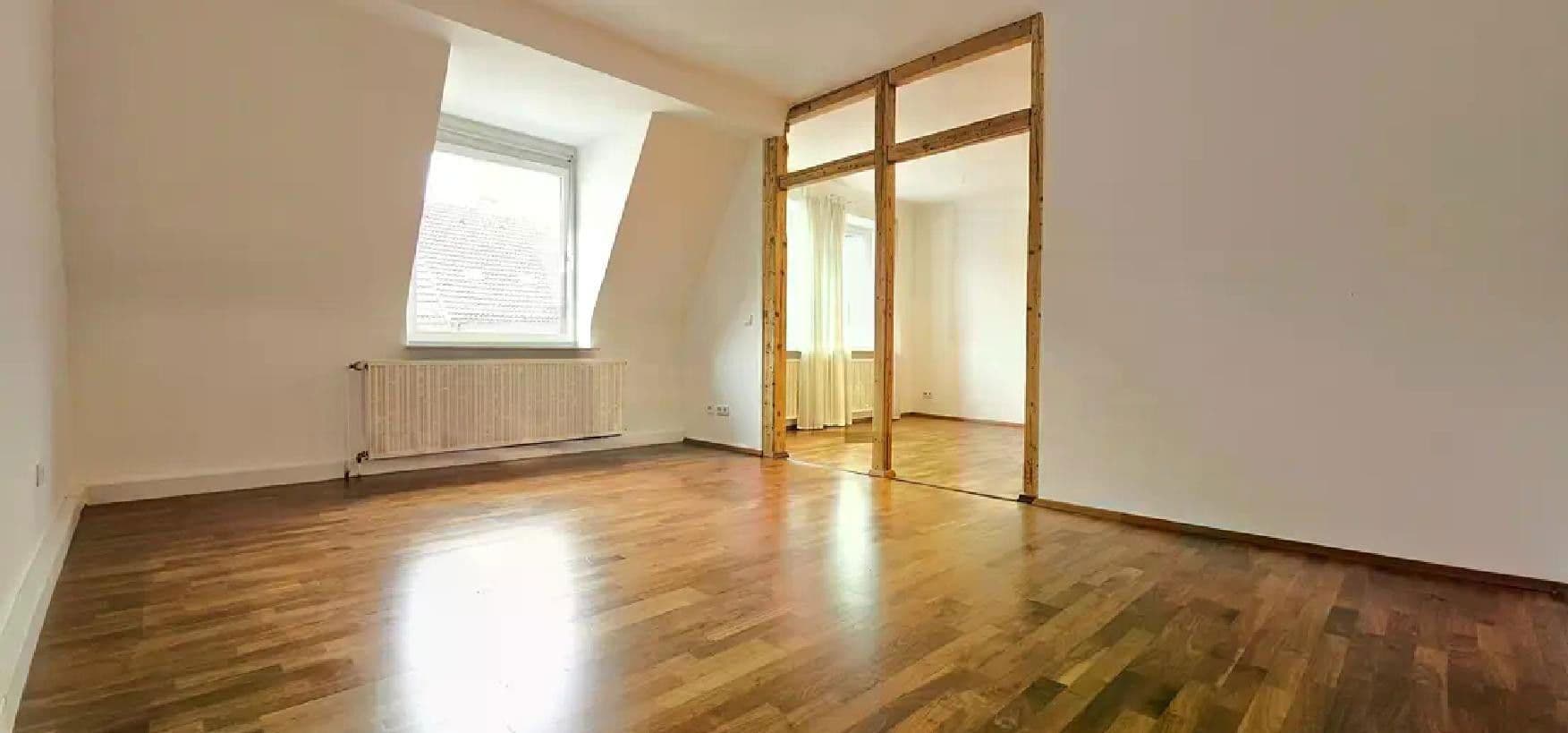 Prodej bytu 2+1 105 m², Brunhildstr. 16, Nürnberg (Mittelfr) - Südstadt, Bavorsko Prodej bytu 2+1 105 m², Brunhildstr. 16, Nürnberg (Mittelfr) - Südstadt, Bavorsko